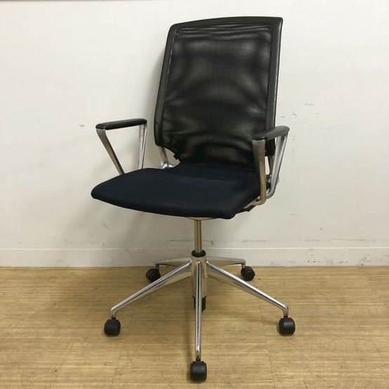 【中古】メダチェア vitra/ヴィトラ 肘付ハイバックチェア 314187