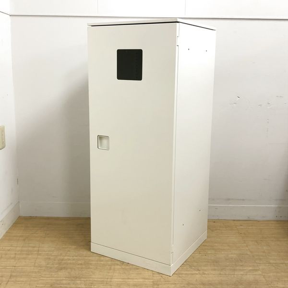 【限定1台】希少入荷のトラッシュユニット　片開きタイプでスペースの有効活用に！！
                        レクトライン 
                                    中古
            