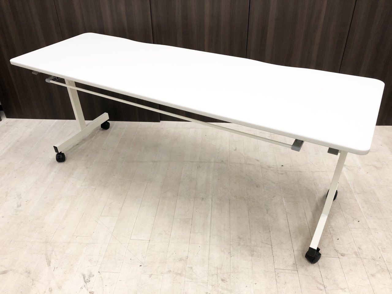 重ねて収納可能！組み合わせ次第で様々な場所で活躍します！
                        その他シリーズ
                                    中古
            