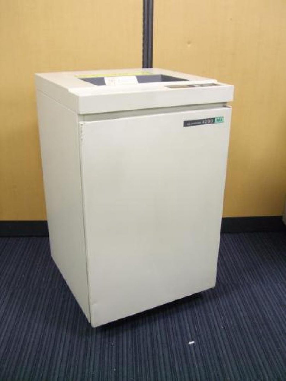 【明光商会/4290MU】【最大細断枚数15枚】【京都・滋賀】
                        4290MU
                                    中古
            