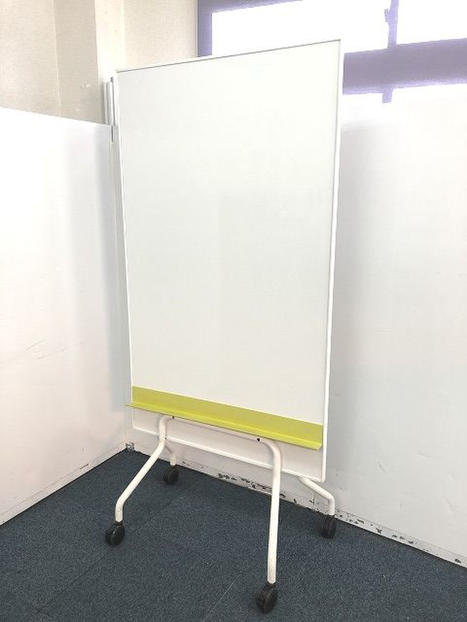 【定価約3万円！！両面タイプのキャスター付き自立式ホワイトボードの入荷です！！】
                        その他シリーズ
                                    中古
            