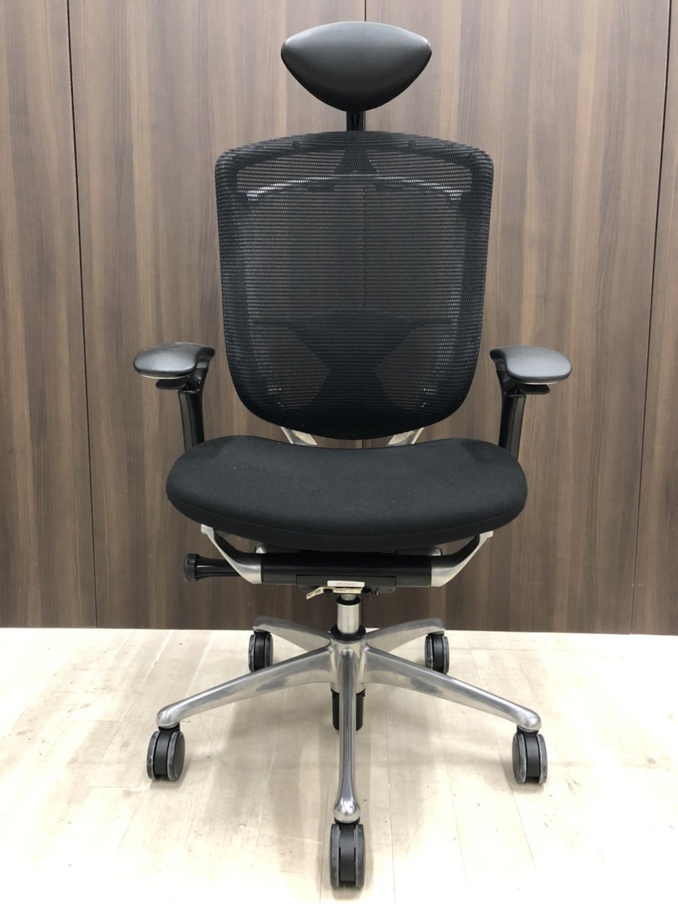 中古】コンテッサチェア CN32AB FBF1 オカムラ/okamura 肘付