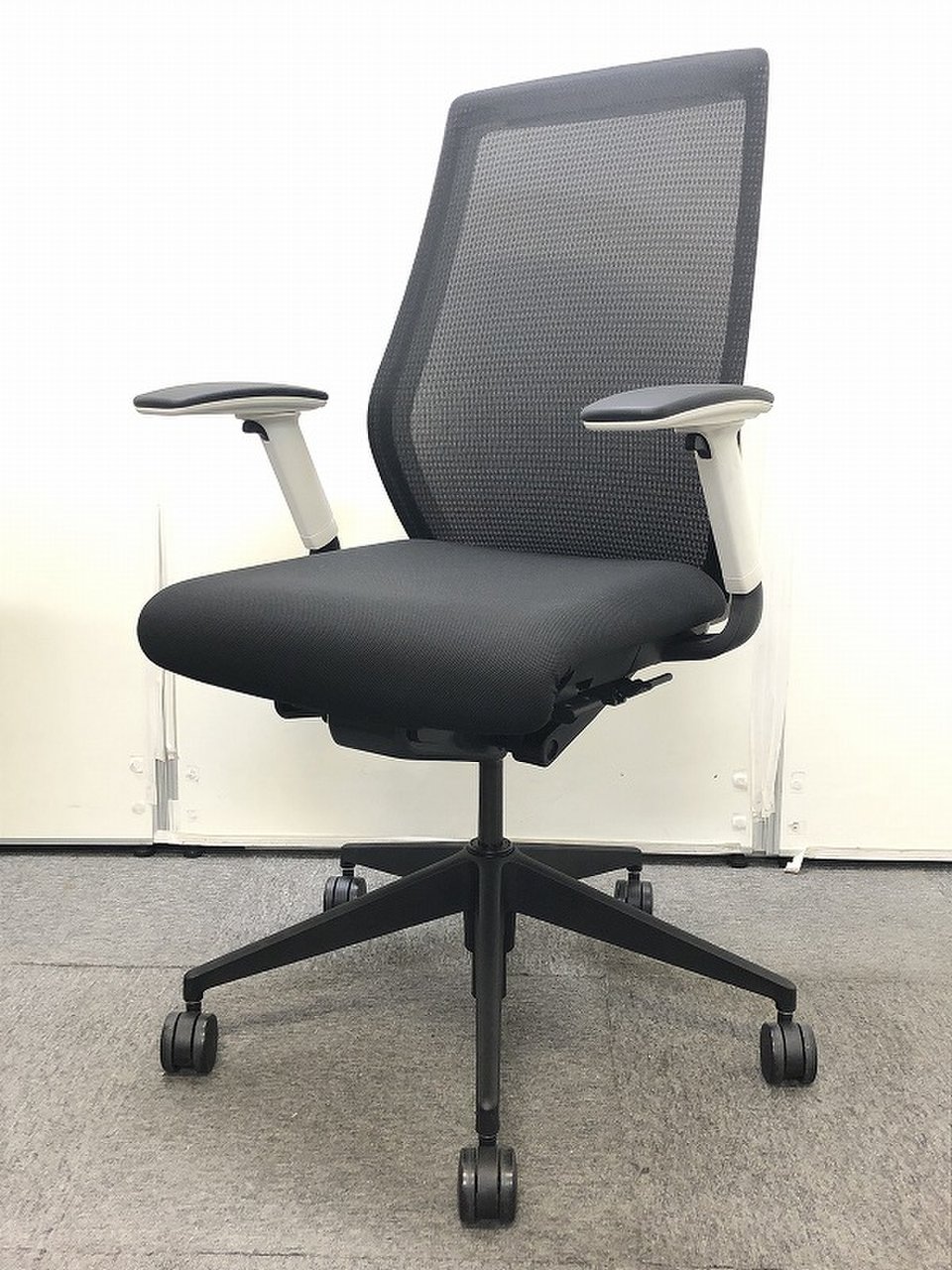 中古】セレッツァ ELA2-00B ウチダ/UCHIDA 肘付ハイバックチェア