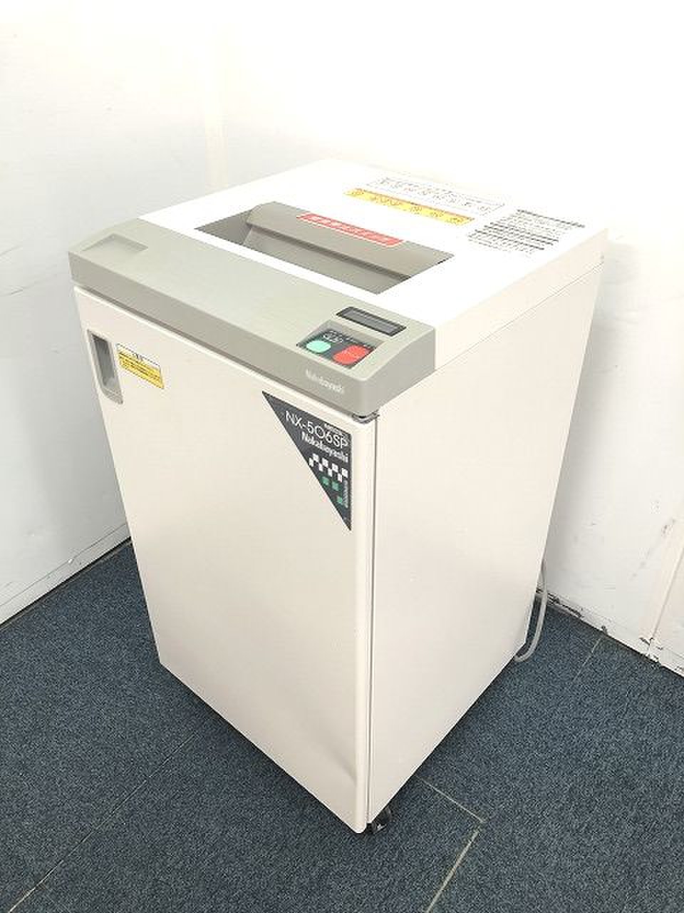 人気タイプ！！【定価約69万円！！最大裁断枚数50枚！！ダブルカット！！】
                        その他シリーズ
                                    中古
            