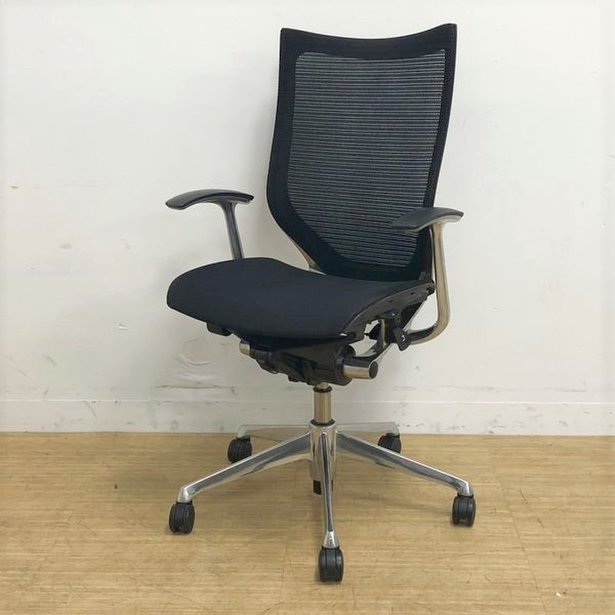 【わけあり】ハイバックバロンチェアが安い！デザインアーム　座面メッシュ　
                        バロン 
                                    中古
            