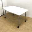 Steelcase(スチールケース)/VERB 2人用シェブロン型テーブル　天板ホワイト　学習現場向けに設計された製品　塾・スクール・教室