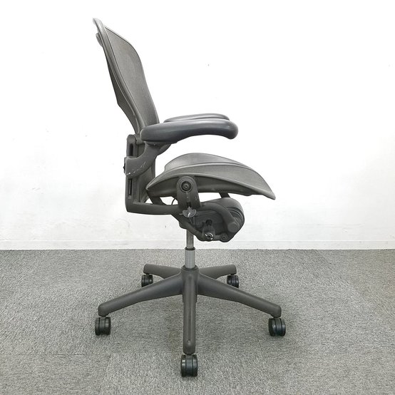 【中古】アーロンチェア（ランバー　フル装備） AE123AWB-AJG1BBFPBK3D01 Herman Miller/ハーマンミラー  肘付ハイバックチェア 319174