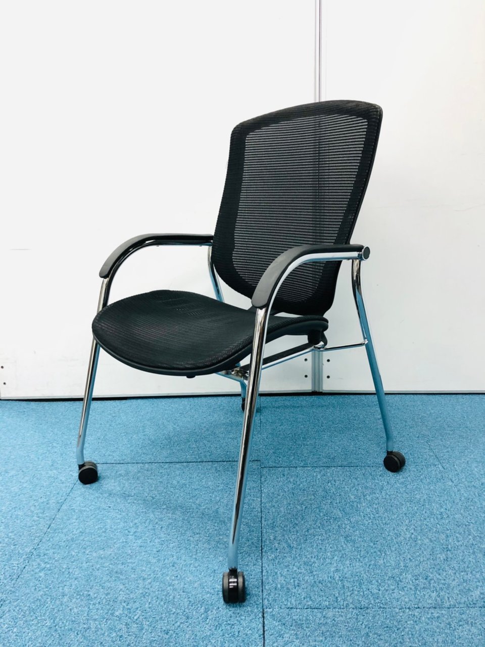 【最高級ミーティングチェア！】打ち合わせスペースに最高級のチェアを！！！
                        コンテッサ 
                                    中古
            