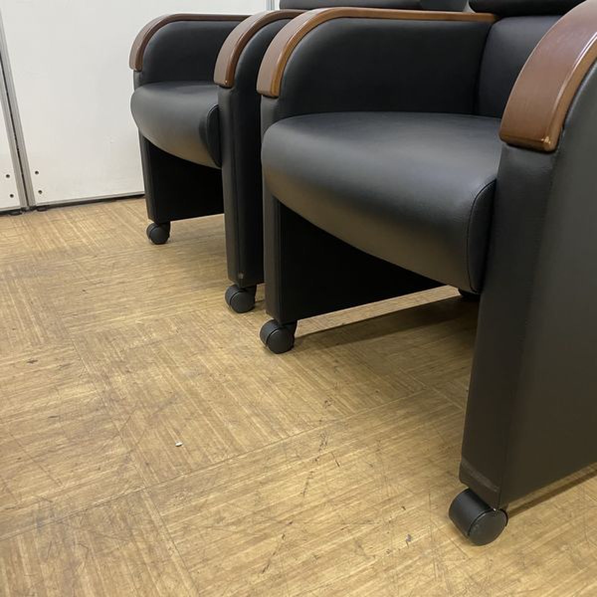 美品✨定価一脚9万　okamura／オカムラ　応接ソファ　セット　全6脚 美品✨定価一脚9万 okamura／オカムラ 応接ソファ セット 全6脚