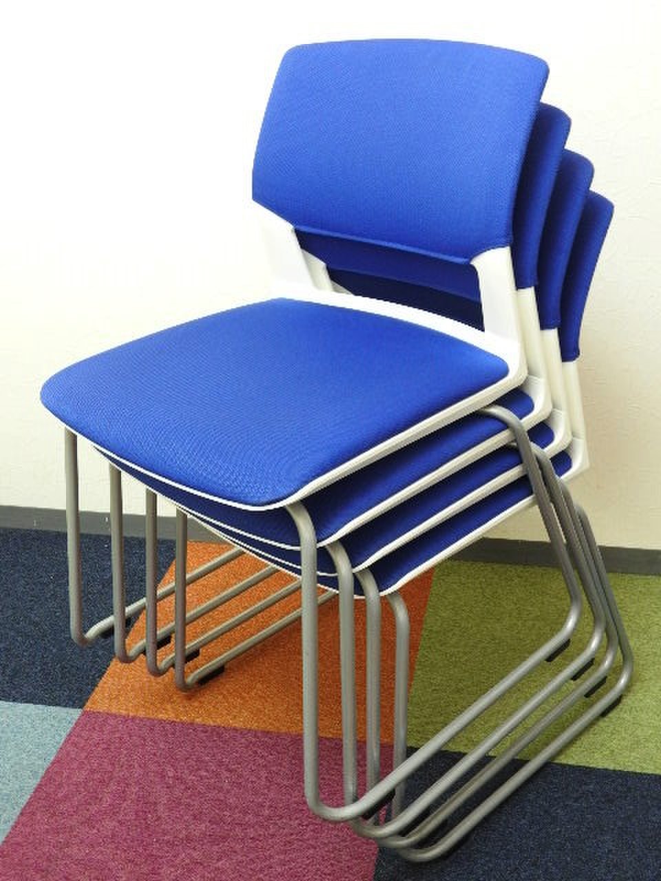 【お得な4脚セット】コクヨ製　CK-164　スタッキングチェア【キャスター無し】【RP】
                        CK-164
                                    中古
            