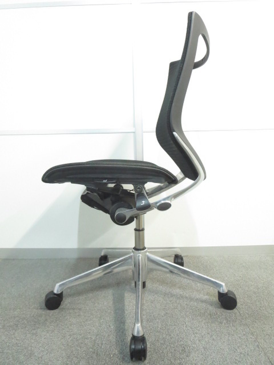 【中古 A(中古品)】Baron(バロン) CP33AR-FDH1 中古】バロンメッシュチェア CP33AR-FDH1 オカムラ/okamura 肘無