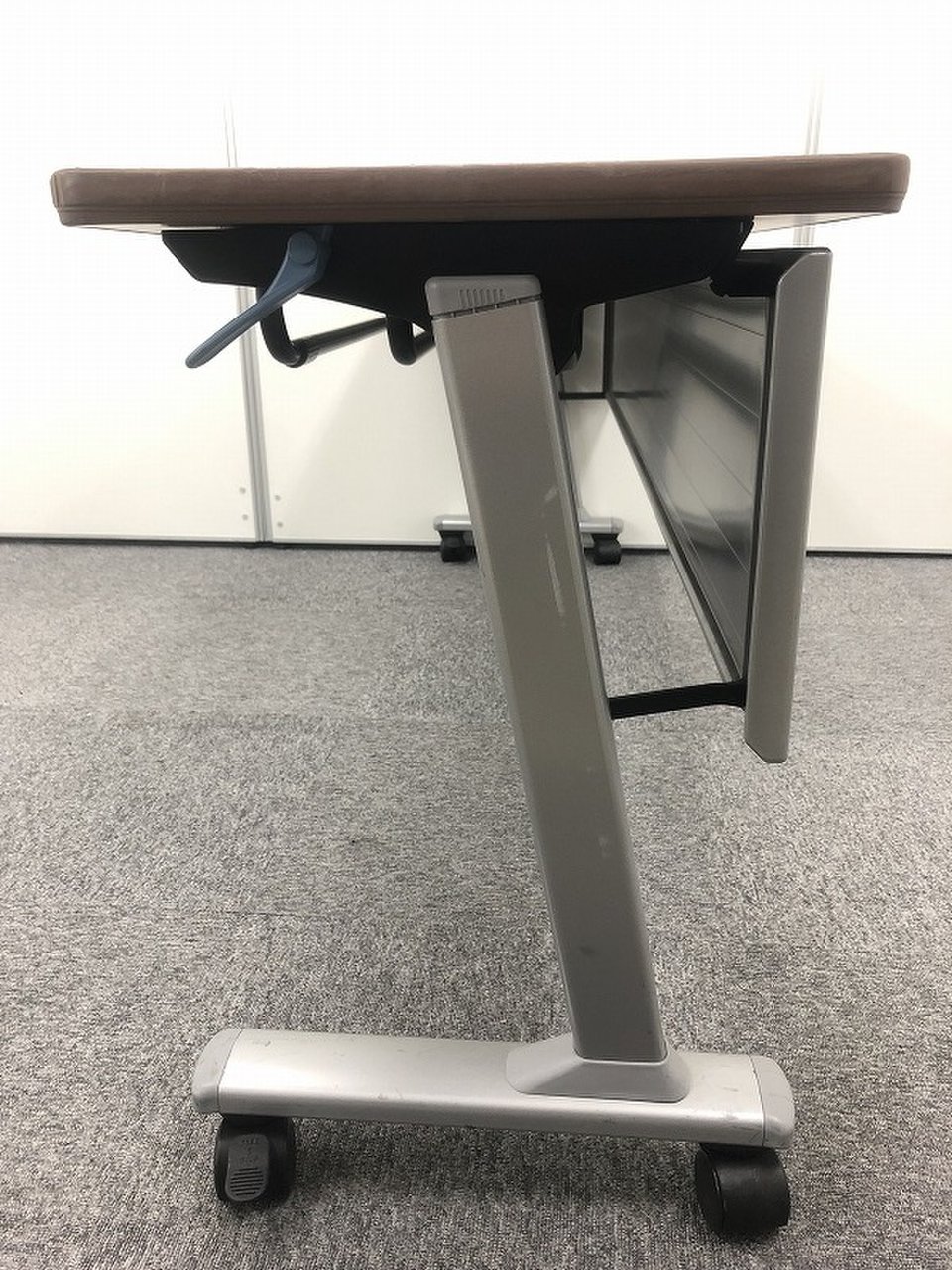 中古】 8184KD オカムラ/okamura スタックテーブル(長机