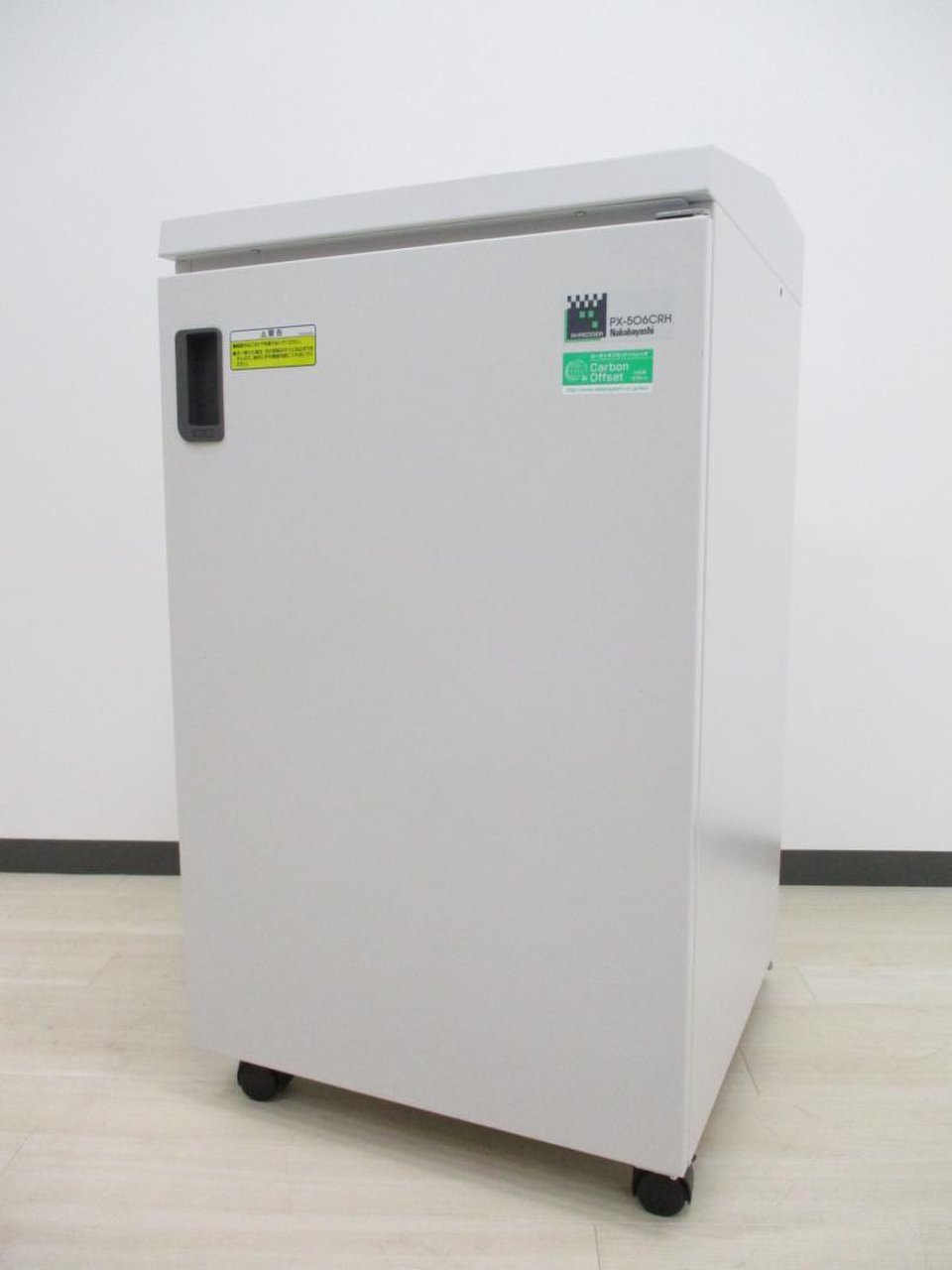 【日本のオフィスから紙が無くなるその日まで】「安全停止スイッチ」「ダブルセンサー」を搭載した高性能シュレッダー‼

                        PX シュレッダー 
                                    中古
            