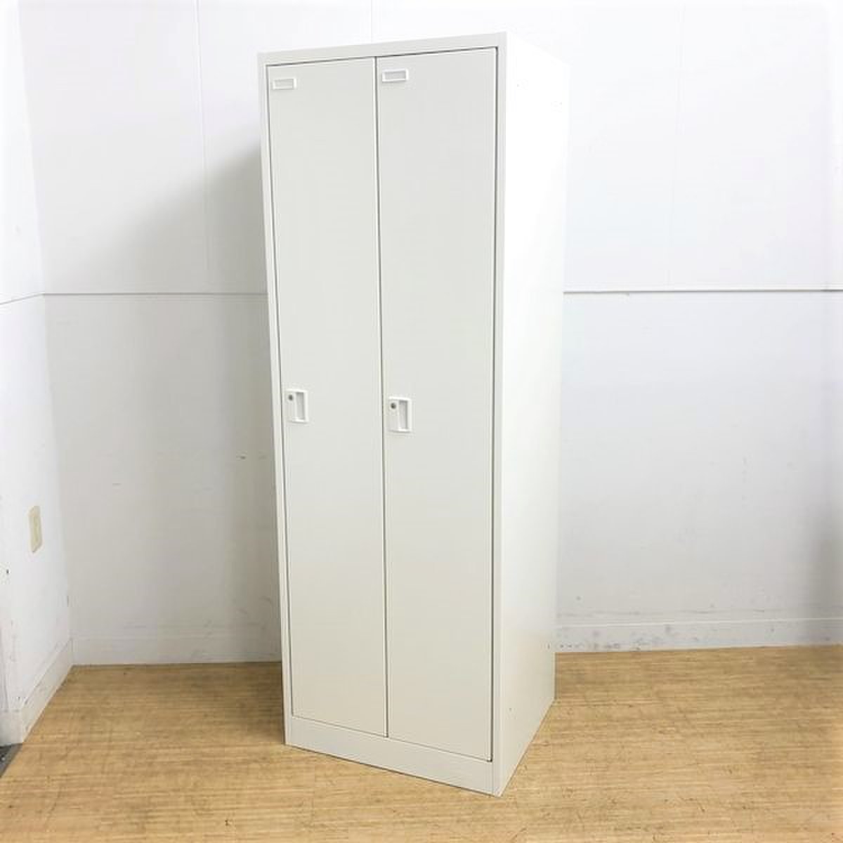 中古】FZ-Wタイプ 4572FZ ZA75 オカムラ/okamura 2人用更衣ロッカー 