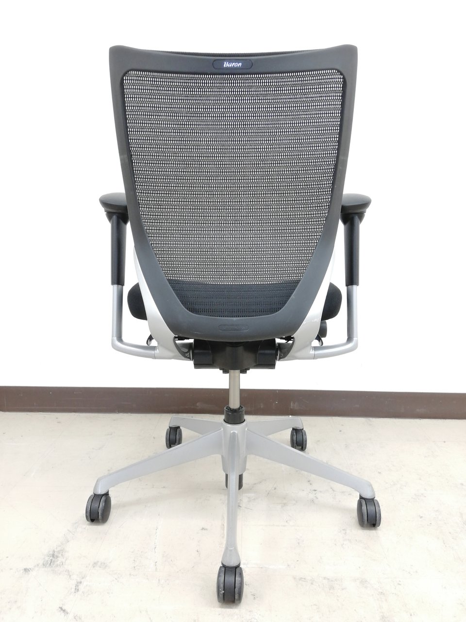 中古】バロンチェア CP33DR オカムラ/okamura 肘付ローバック 中古】バロンチェア CP33DR オカムラ/okamura 肘付ローバック
