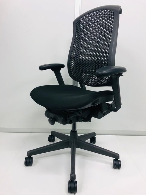 中古 セラチェア Herman Miller ハーマンミラー 肘付ハイバックチェア 川崎店 中古オフィス家具ならオフィスバスターズ