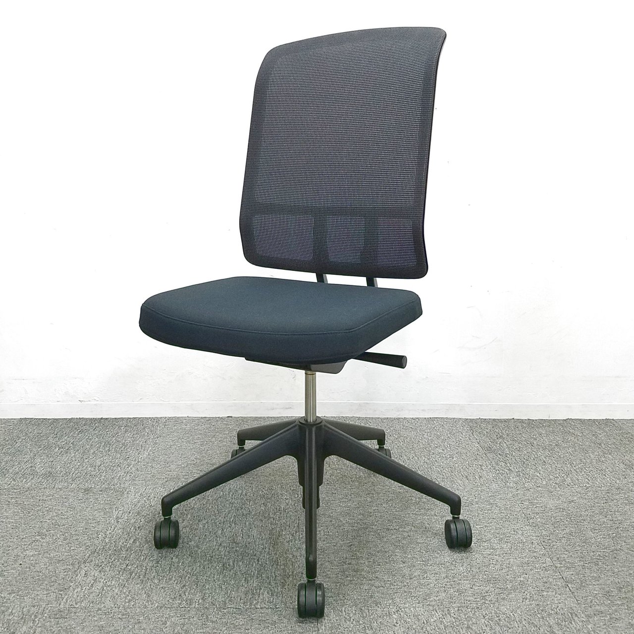 中古】AMチェア vitra/ヴィトラ 肘無ハイバックチェア 322293 - 中古