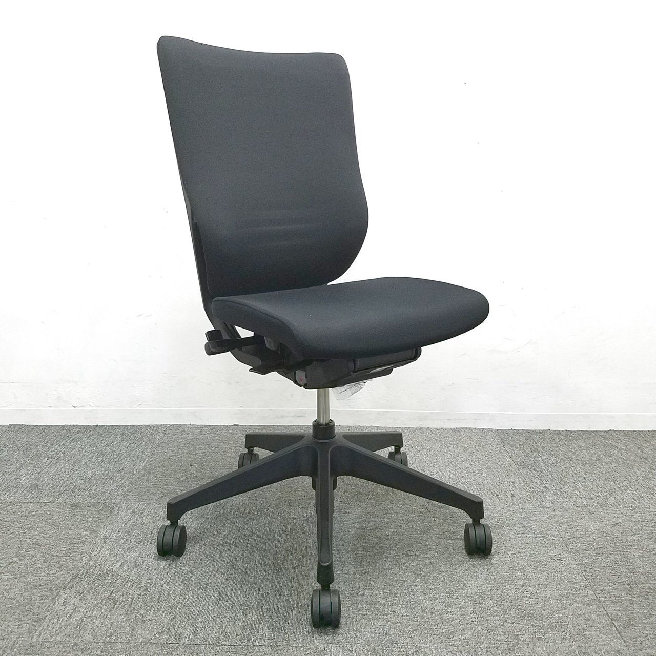 中古】エピオスチェア KE410GBM-T1T1T1 イトーキ/ITOKI 肘無