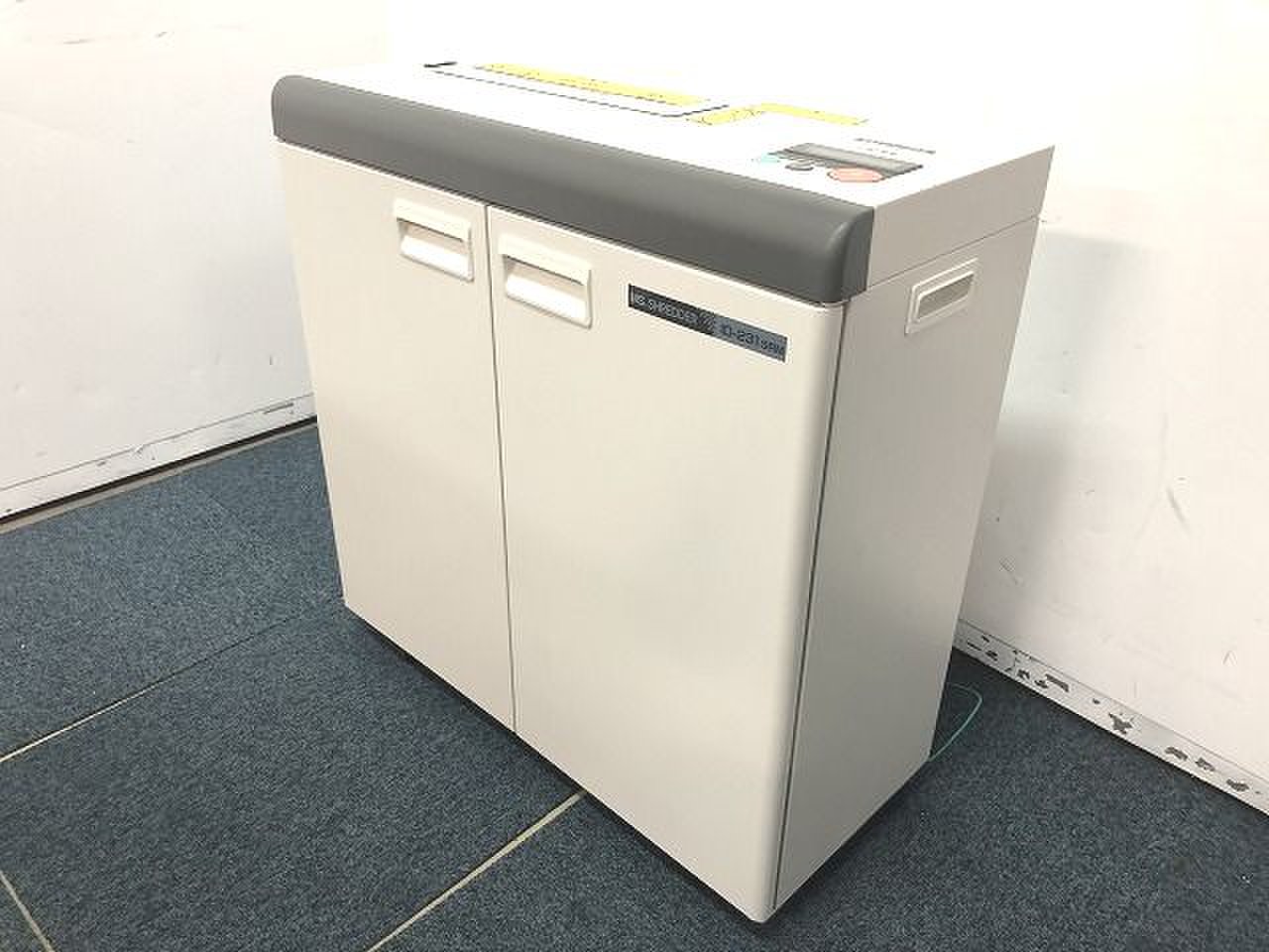 【定価約41万円！！最大裁断枚数約26枚のA3サイズ対応のシュレダーの入荷です！！】■明光商会■ID-231SRM
                        MSシリーズ
                                    中古
            