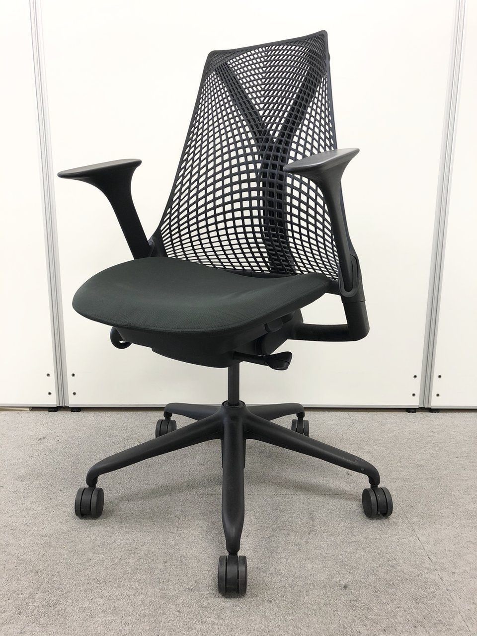 大阪の販売店】Herman Miller ハーマンミラー セイルチェア グレー