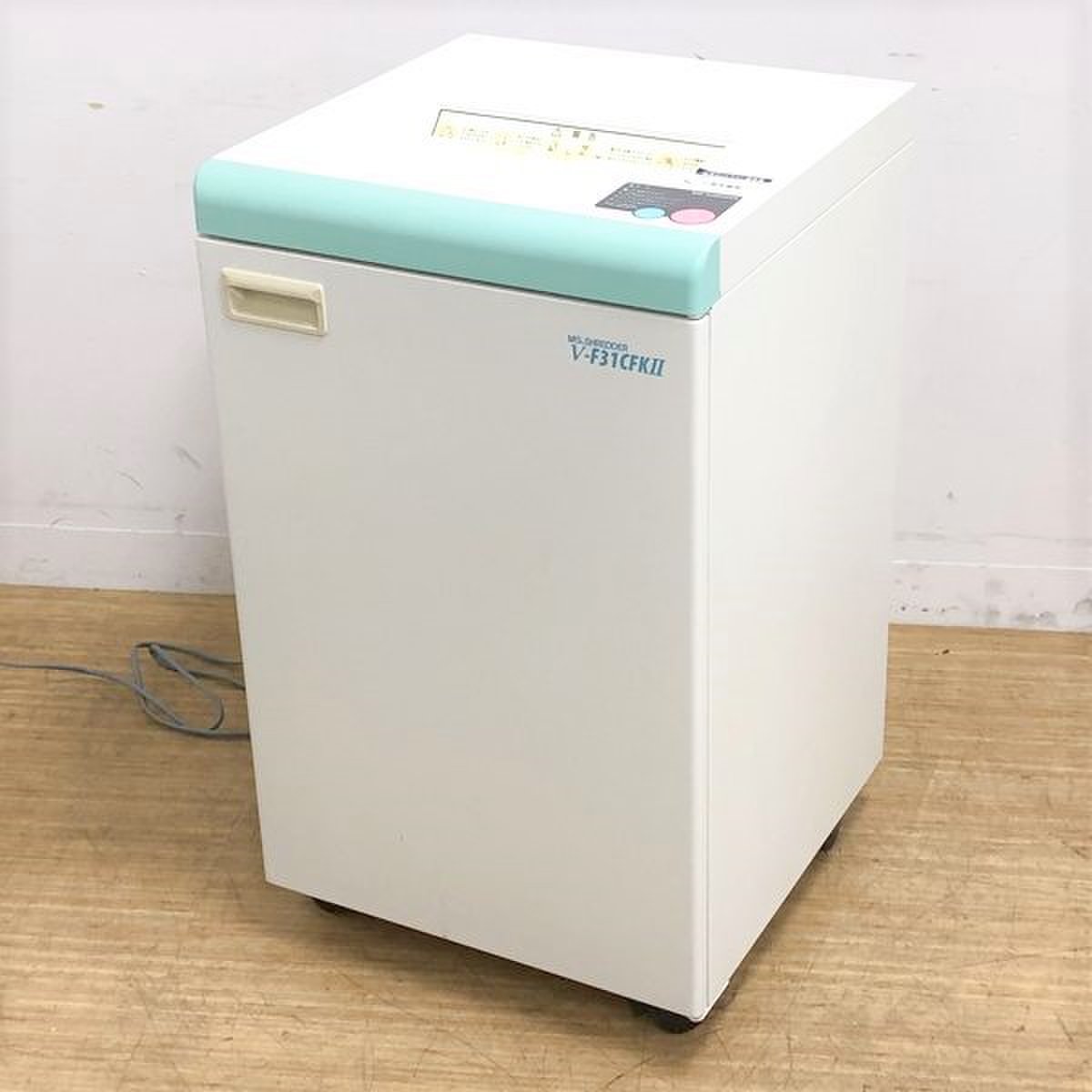 明光商会　V-F31CFKⅡ　全体的に日焼け感じられるためお安く
                        MSVシリーズ 
                                    中古
            