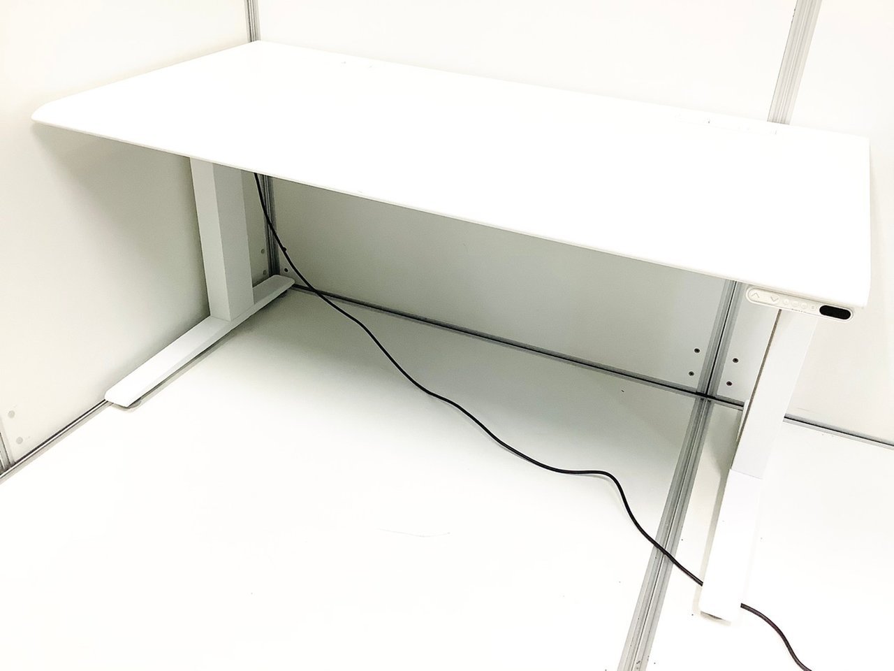 超人気の流行り！電動で座り姿勢も立ち姿勢もこれ一つ。
                        スイフト 
                                    中古
            