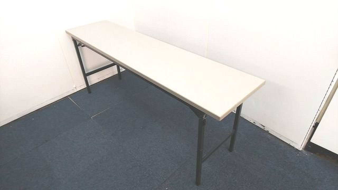 【定価約3万円！！グレーカラーの折り畳みテーブルの入荷です！！人気の1800ｍｍサイズ！！】■イトーキ
                        その他シリーズ
                                    中古
            