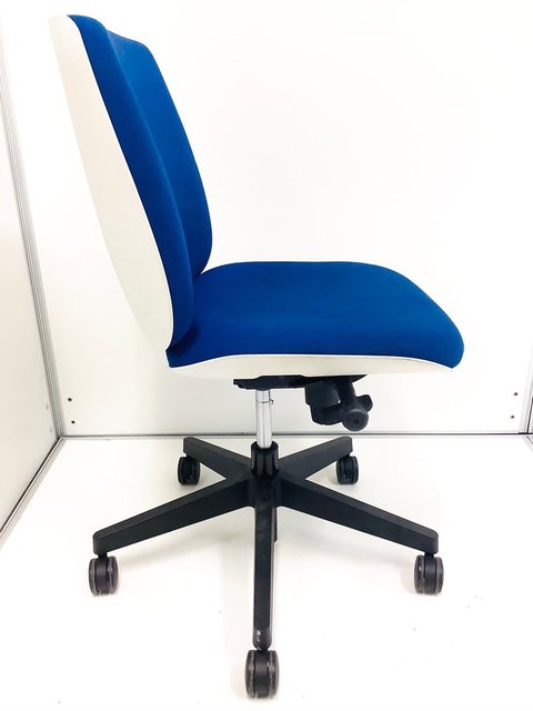 中古】U chair KC-UC50SEL BL プラス/PLUS 肘無ローバックチェア