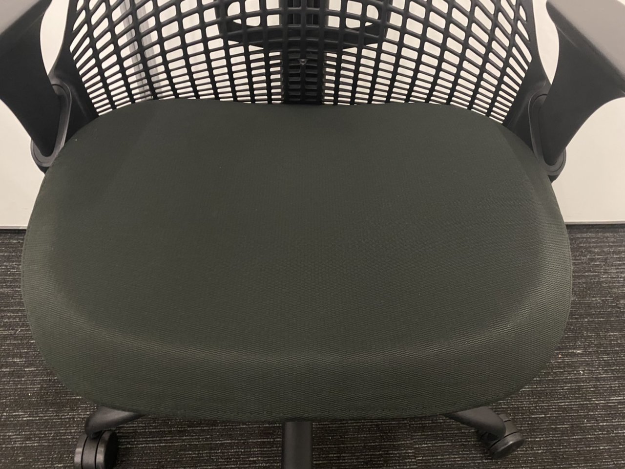 中古】セイルチェア Herman Miller/ハーマンミラー 肘無