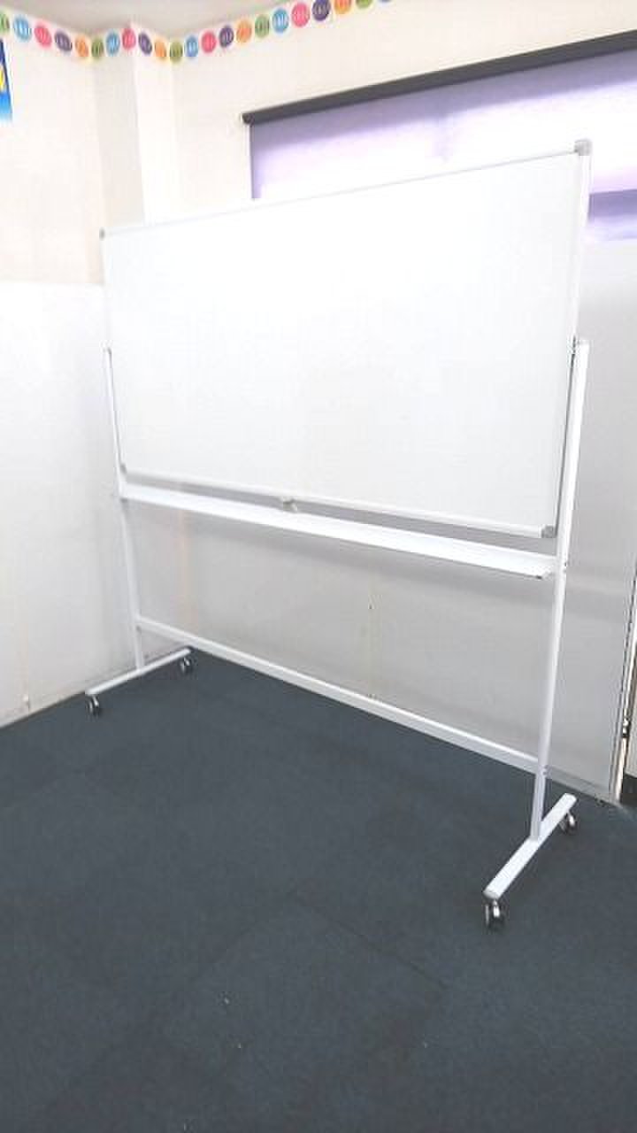【定価約2万円！！自立式のキャスター付きなので移動もラクラクです！！人気の1800ｍｍタイプのホワイトボードの入荷です！！】■アイリス■ホワイトボード
                        その他シリーズ
                                    中古
            