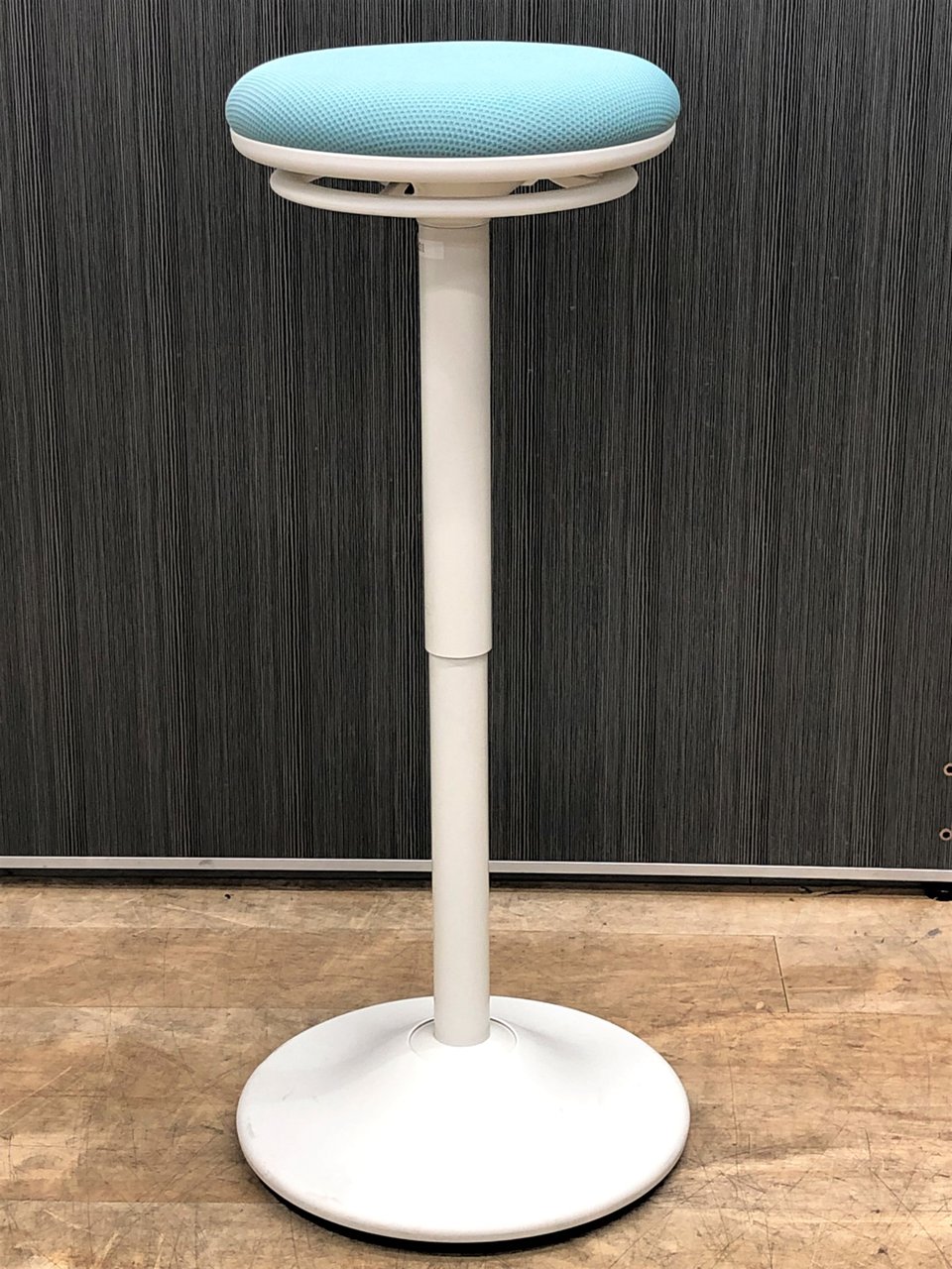 【ワケ有品】【1脚入荷】OKAMURA pirouetto(ピルエット)　スイング脚タイプ【岐阜】【各務原】【可児】
                        Pirouettoシリーズ 
                                    中古
            