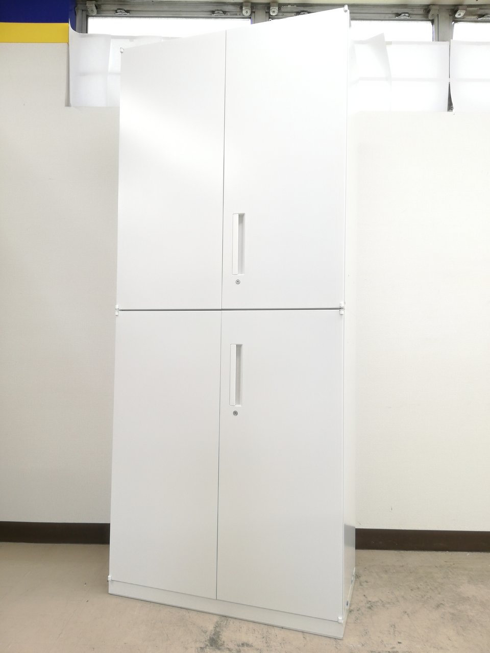 【商品入れ替えセール】【鍵付き】定番ホワイト両開き書庫使い勝手◎※横幅900㎜タイプ◆内田洋行製【RP】
                        HS
                                    中古
            