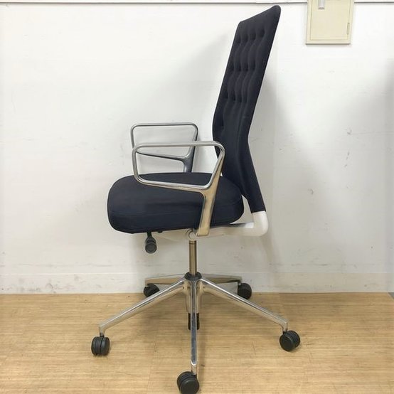 中古】ID Trim vitra/ヴィトラ 肘付ハイバックチェア 326586 - 中古オフィス家具ならオフィスバスターズ