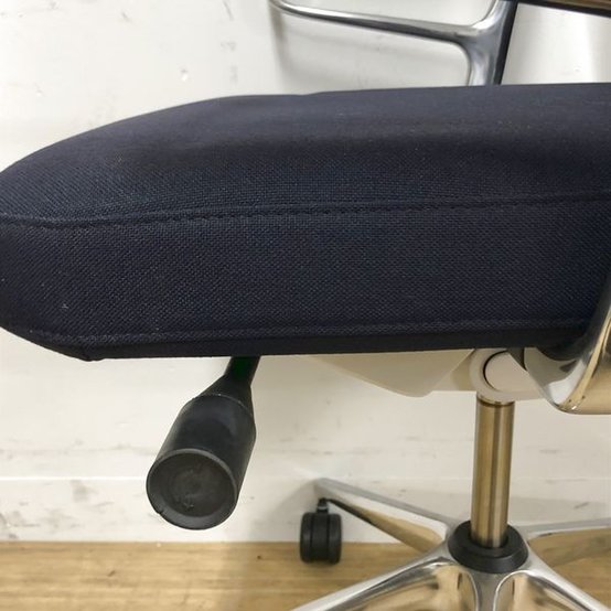 【中古】ID Trim vitra/ヴィトラ 肘付ハイバックチェア 326586