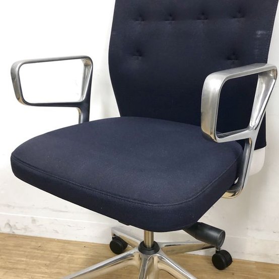 中古】ID Trim vitra/ヴィトラ 肘付ハイバックチェア 326586 - 中古オフィス家具ならオフィスバスターズ