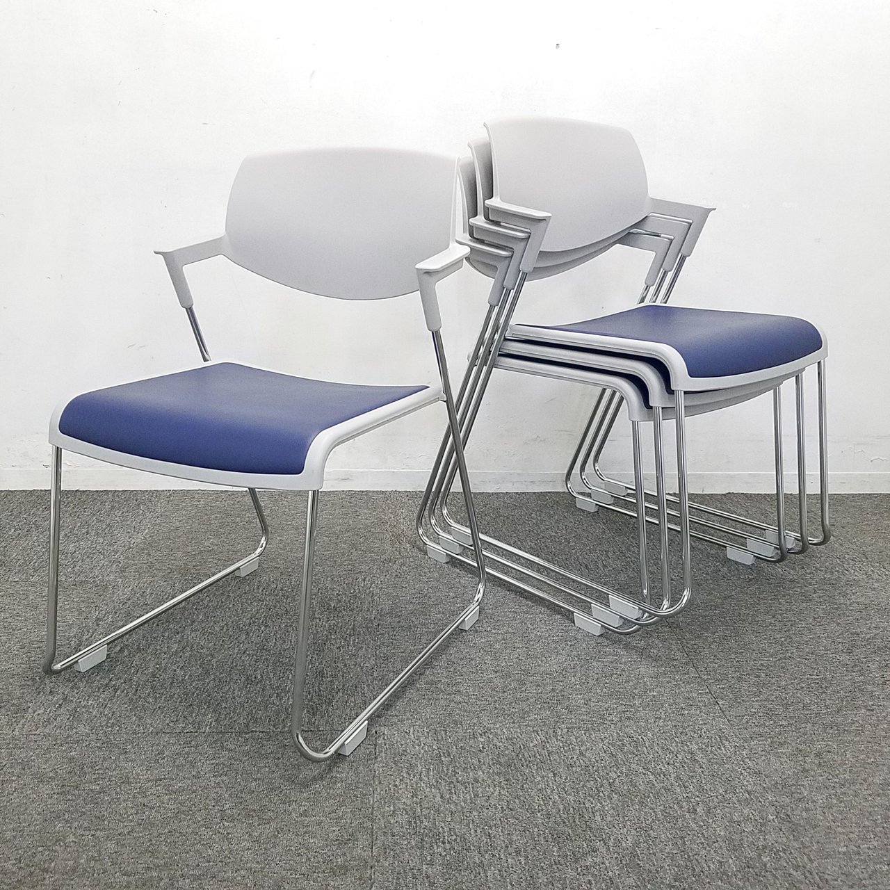 【5セット入荷】コクヨのスタッキングチェア入荷！中古　スタック　ミーティング　会議　チェア　収納
                        サティオ 
                                    中古
            