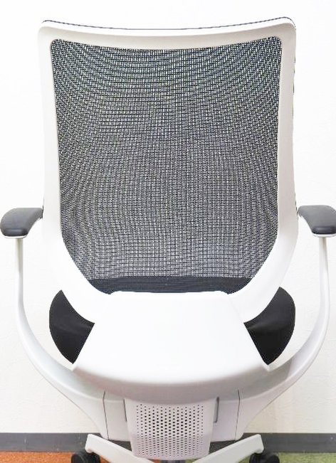 新品同様] 2019年製 イトーキ 最上位モデル オフィスチェア スピーナ