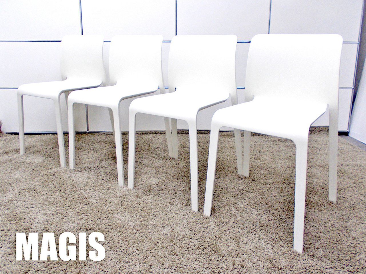 MAGIS/マジス　CHAIR FIRST チェア ファースト4脚セット 　スタッキングチェア　ホワイト　ステファノ・ジョバンノーニ
                        その他シリーズ
                                    中古
            