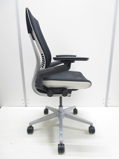 【中古】ジェスチャー Steelcase/スチールケース 肘付ハイバックチェア 327582