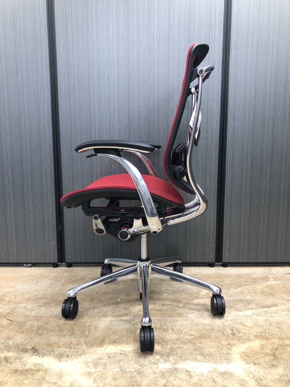 新古品】コンテッサチェア CM21AB FBH9 オカムラ/okamura 肘付