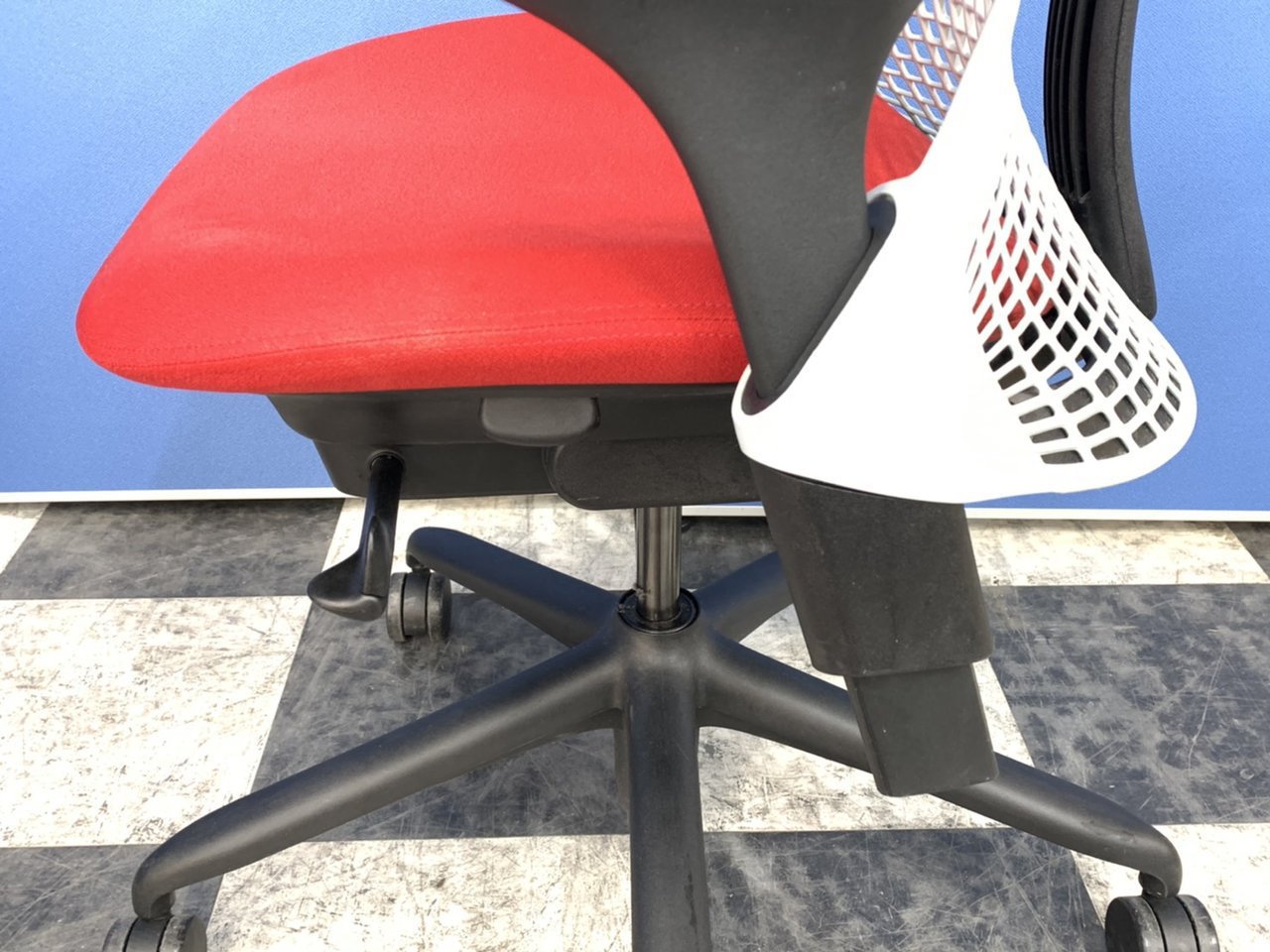 セイルチェア　赤　グレー セイルチェア 赤 グレー HermanMiller × Garage セイルチェア