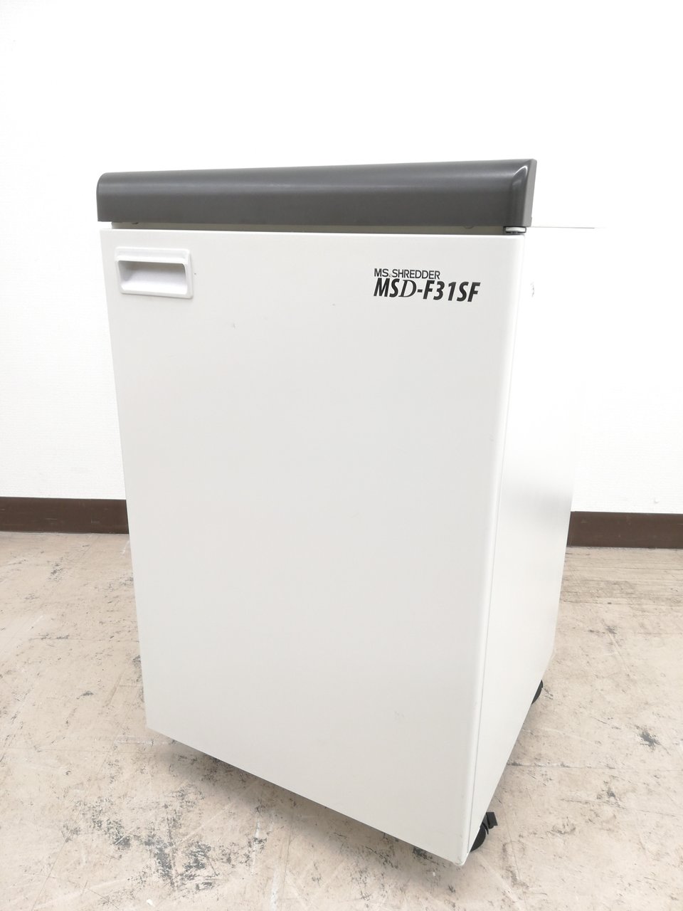 【状態良さそう】まだまだ使えるオフィスシュレッダー※最大裁断枚数約５５枚◆明光商会　MSD-F31SF 【RP】
                        MSDシリーズ 
                                    中古
            