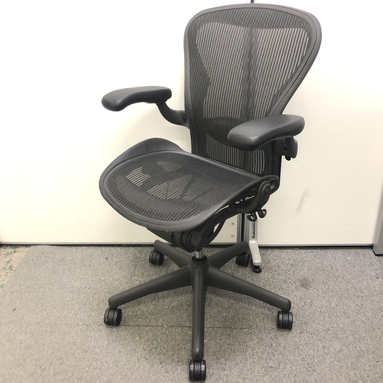 【1脚限定！】大人気アーロンチェア再入荷！
                        アーロンチェア（ランバー
                                    中古
            