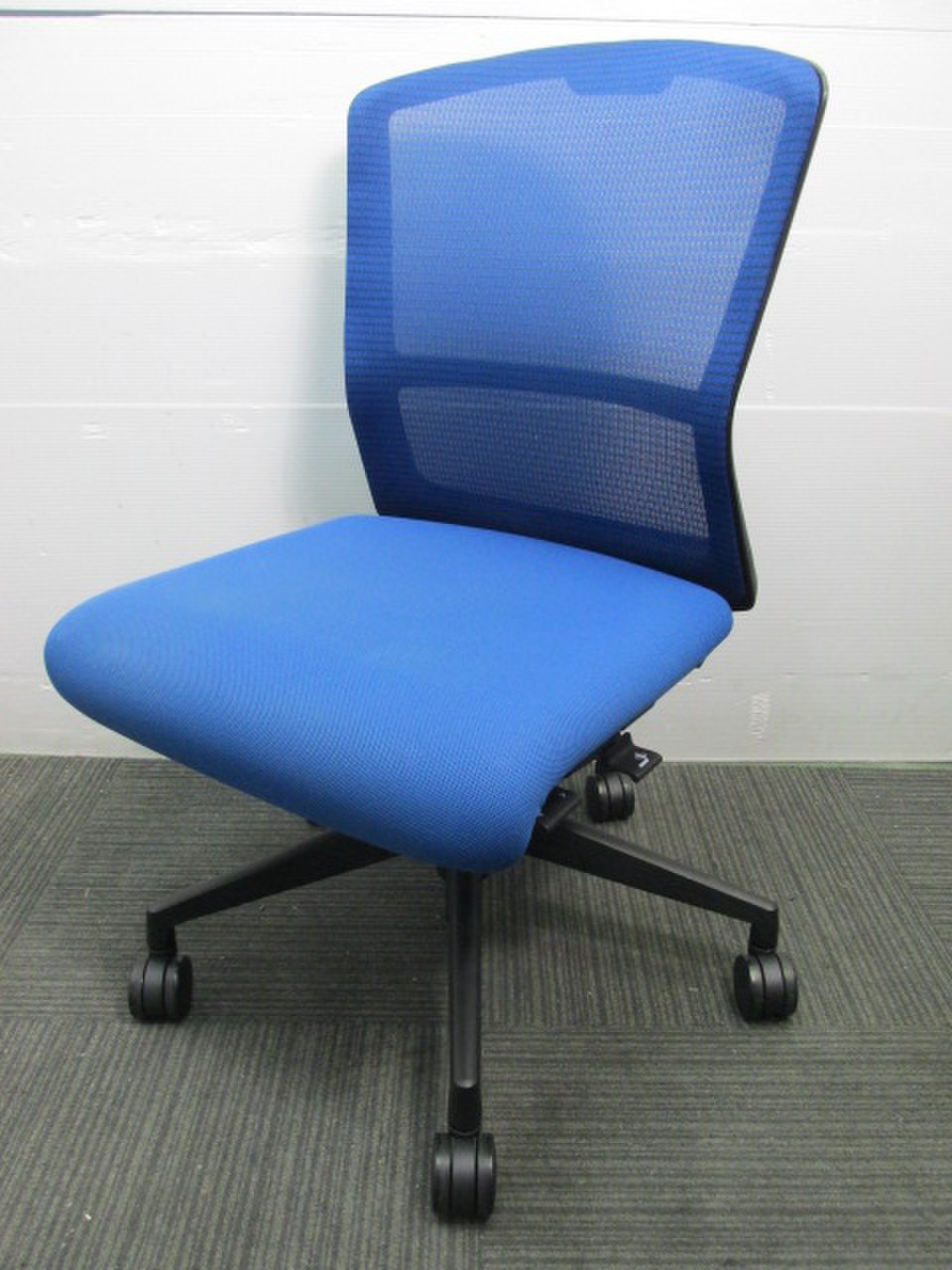 【ロット入荷】内田洋行の最新シリーズ「エルフィ」が入荷しました！中古　オフィスチェア　高級チェア　在宅ワーク【関西倉庫在庫】
                        エルフィ 
                                    中古
            