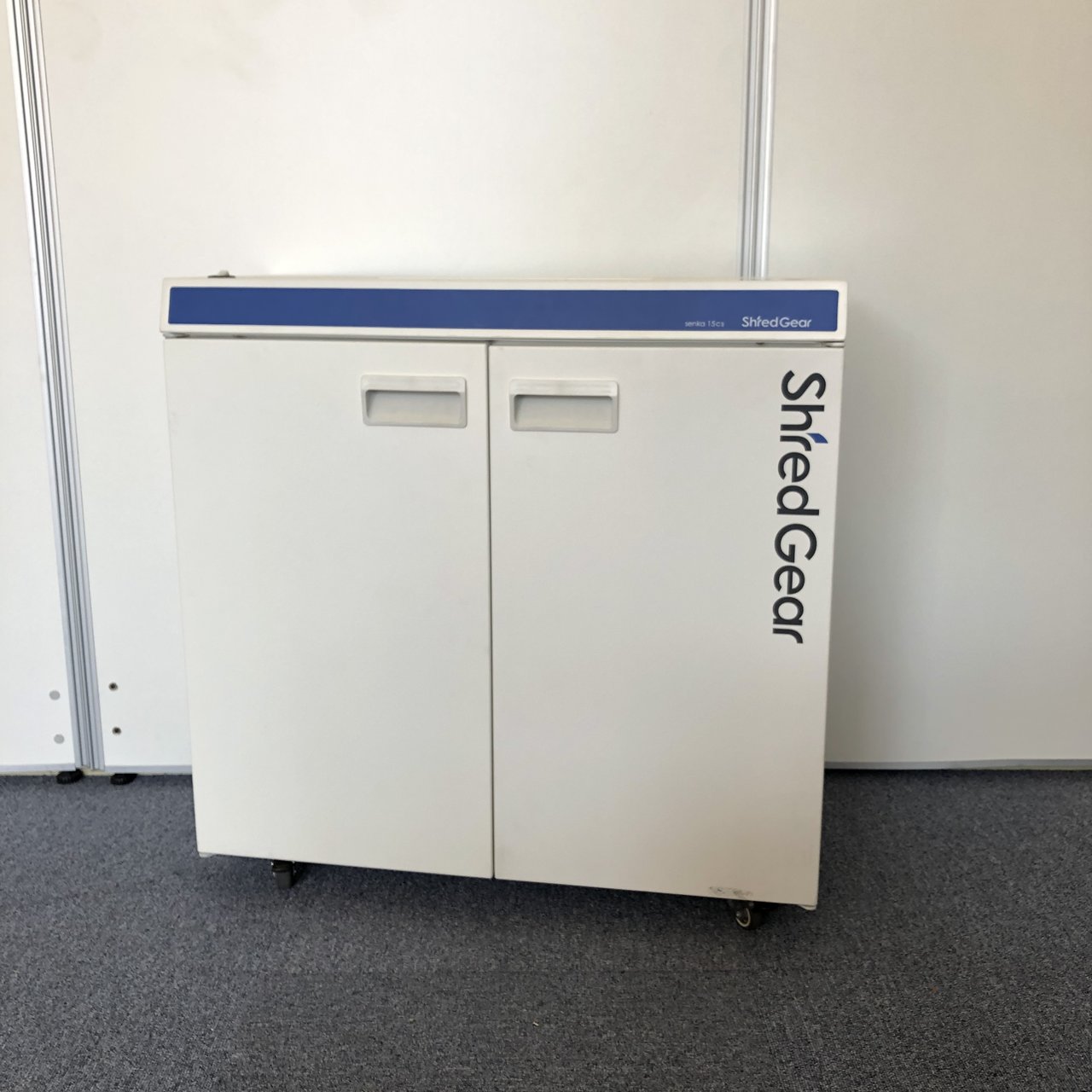 人気のスリムタイプ業務用シュレッダーが入荷！
                        千嘉 
                                    中古
            