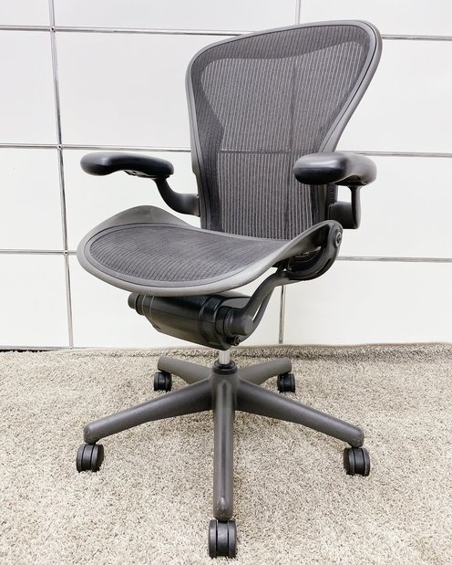 中古 アーロンチェア Herman Miller ハーマンミラー 肘付ハイバックチェア 松戸 柏店 中古オフィス家具ならオフィスバスターズ