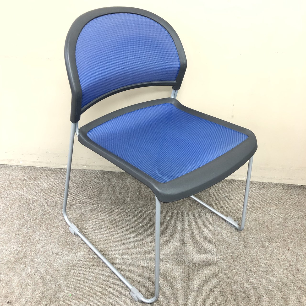 （在庫8点）UCHIDA ML300スタッキングチェア 中古】 ウチダ/UCHIDA スタッキングチェア 329782 - 中古