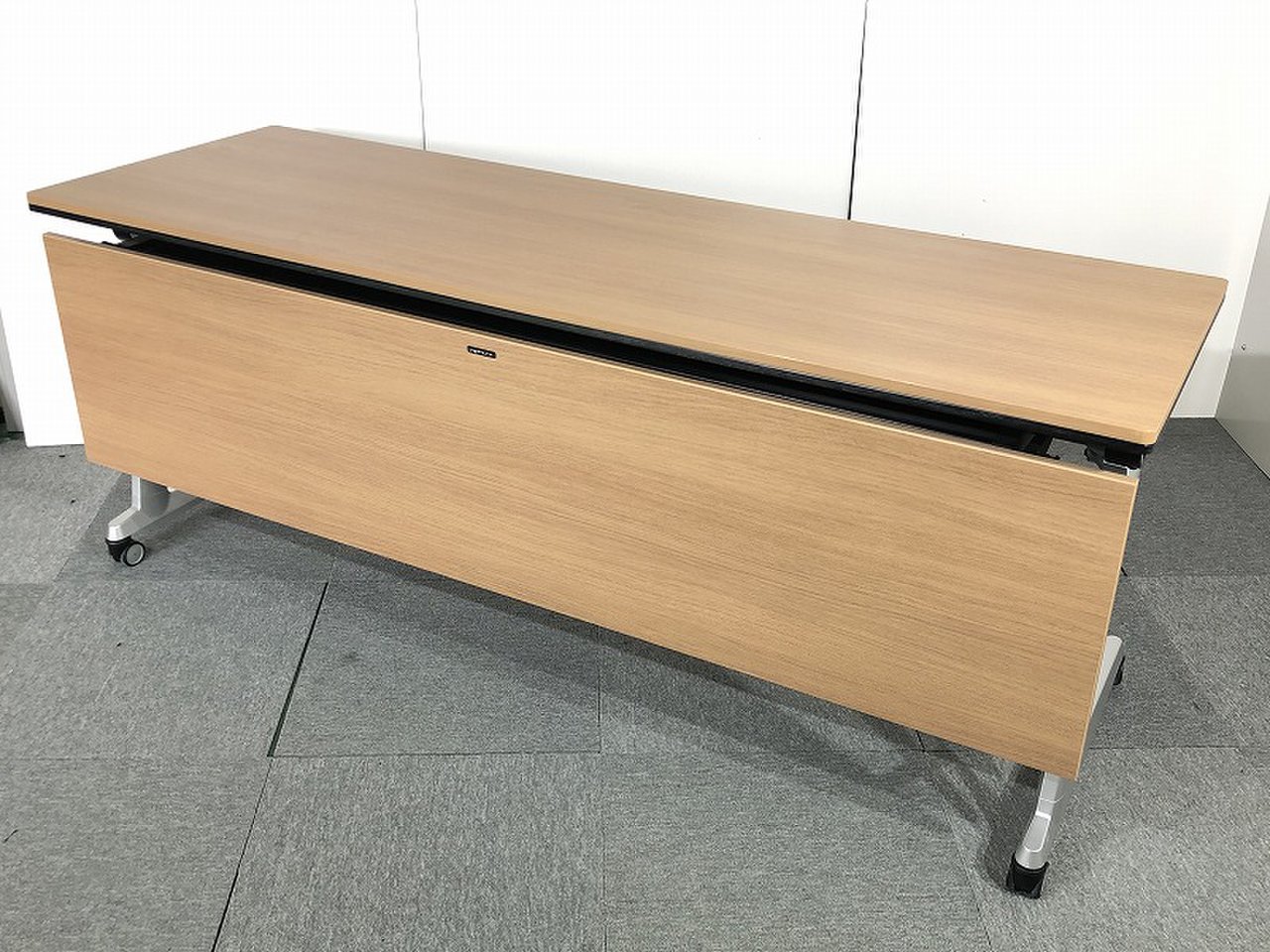 【先行予約】 【関西倉庫在庫】 オカムラ okamura サイドスタックテーブル 木目調 【中古品】【新大阪】【北区】【淀川区】【北摂】【起業】
                        インターアクト MT 
                                    中古
            