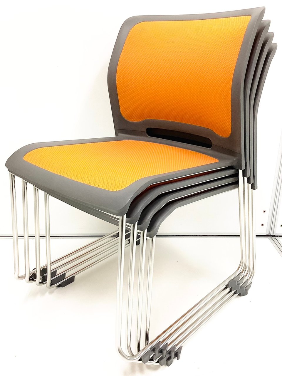 【セット価格（4脚）】大人気／定番／オススメ　◆KOKUYO／コクヨ　◆Witty／ウィティ ※横浜店撮影画像※
                        ウィティ 
                                    中古
            