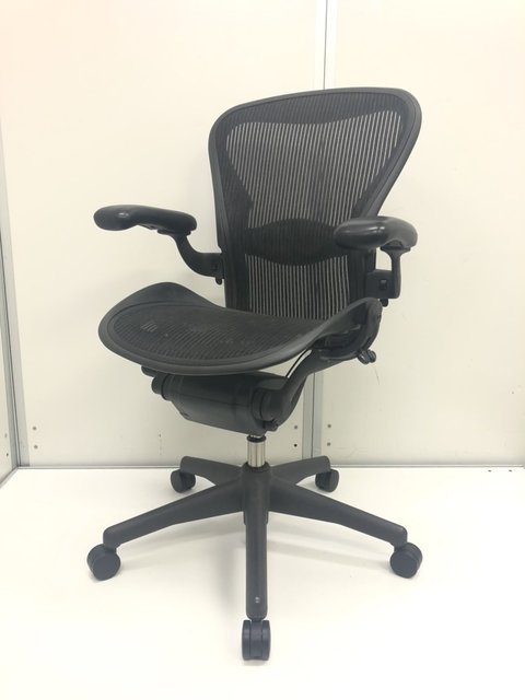 中古 アーロンチェア ランバー フル装備 Herman Miller ハーマンミラー 肘付ハイバックチェア 錦糸町店 中古 オフィス家具ならオフィスバスターズ